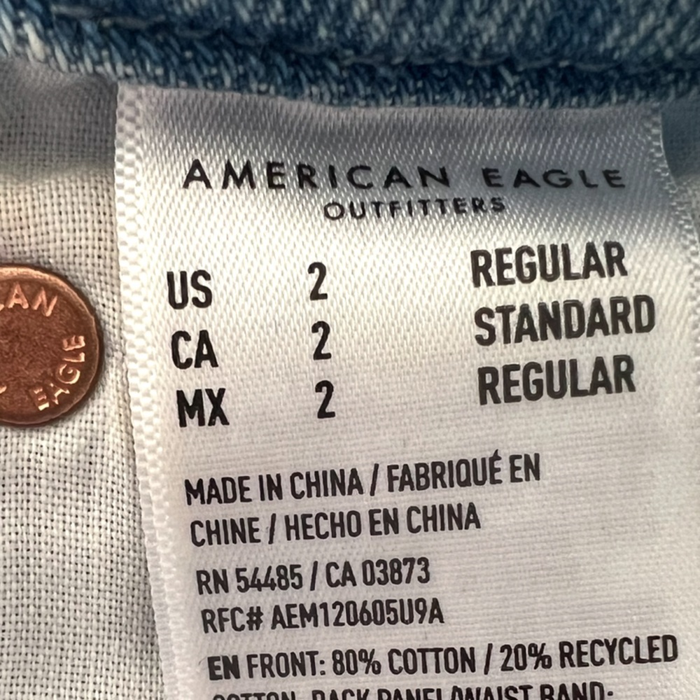 American Eagle Outfitters Light Blue Ripped Straight Leg Jeans - Picture 11 of 14